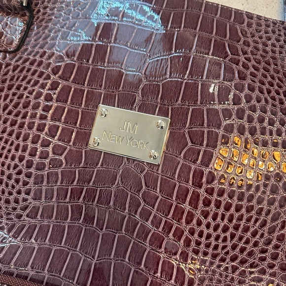 JM New York Burgundy Tote Travel Tech Business Bag Croc Pattern, Large - Picture 3 of 10